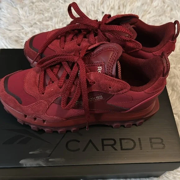 CL Cardi Women Reebok - Picture 2 of 7